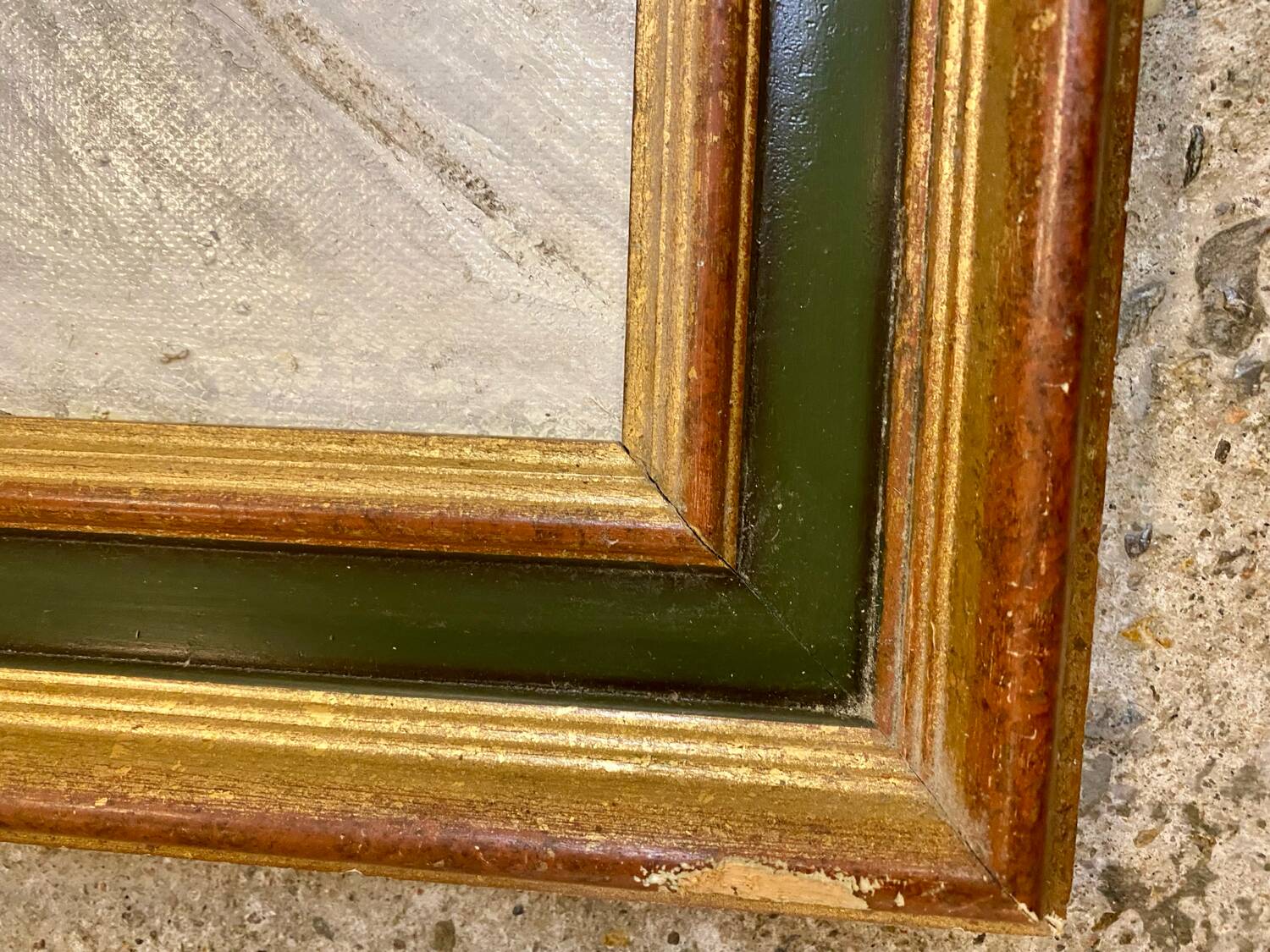 Modern sculpture table