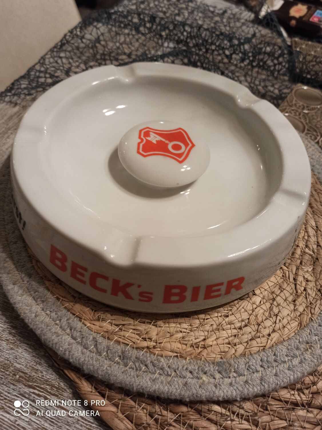Ashtray beaks and bier