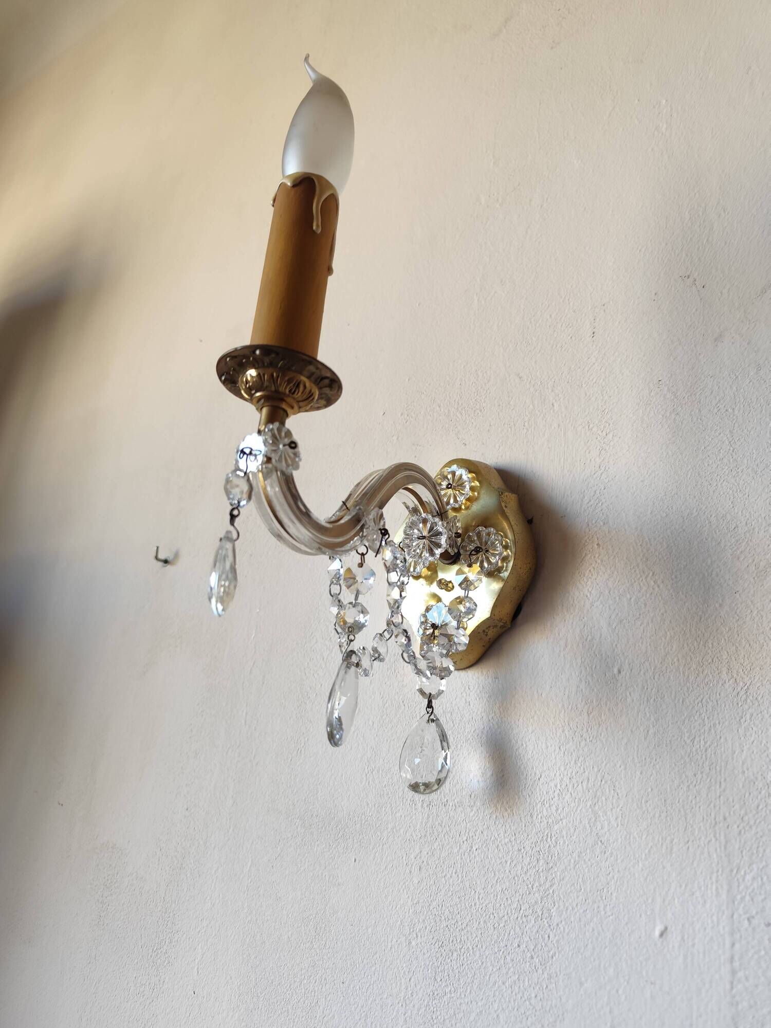 Venetian wall sconce, glass sconce, brass, pendants.