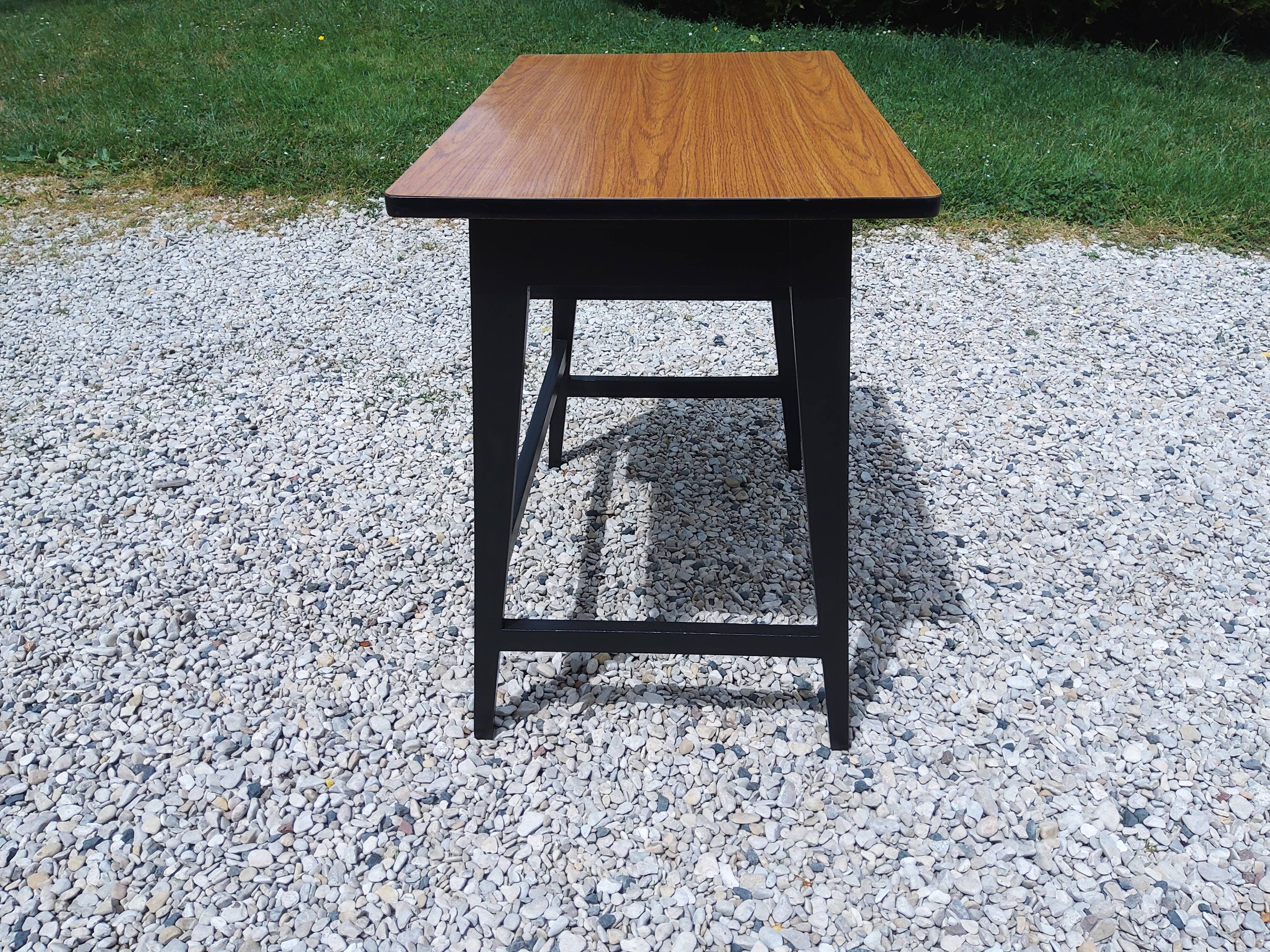 Desk with compass legs