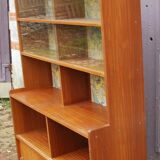 Vintage showcase library