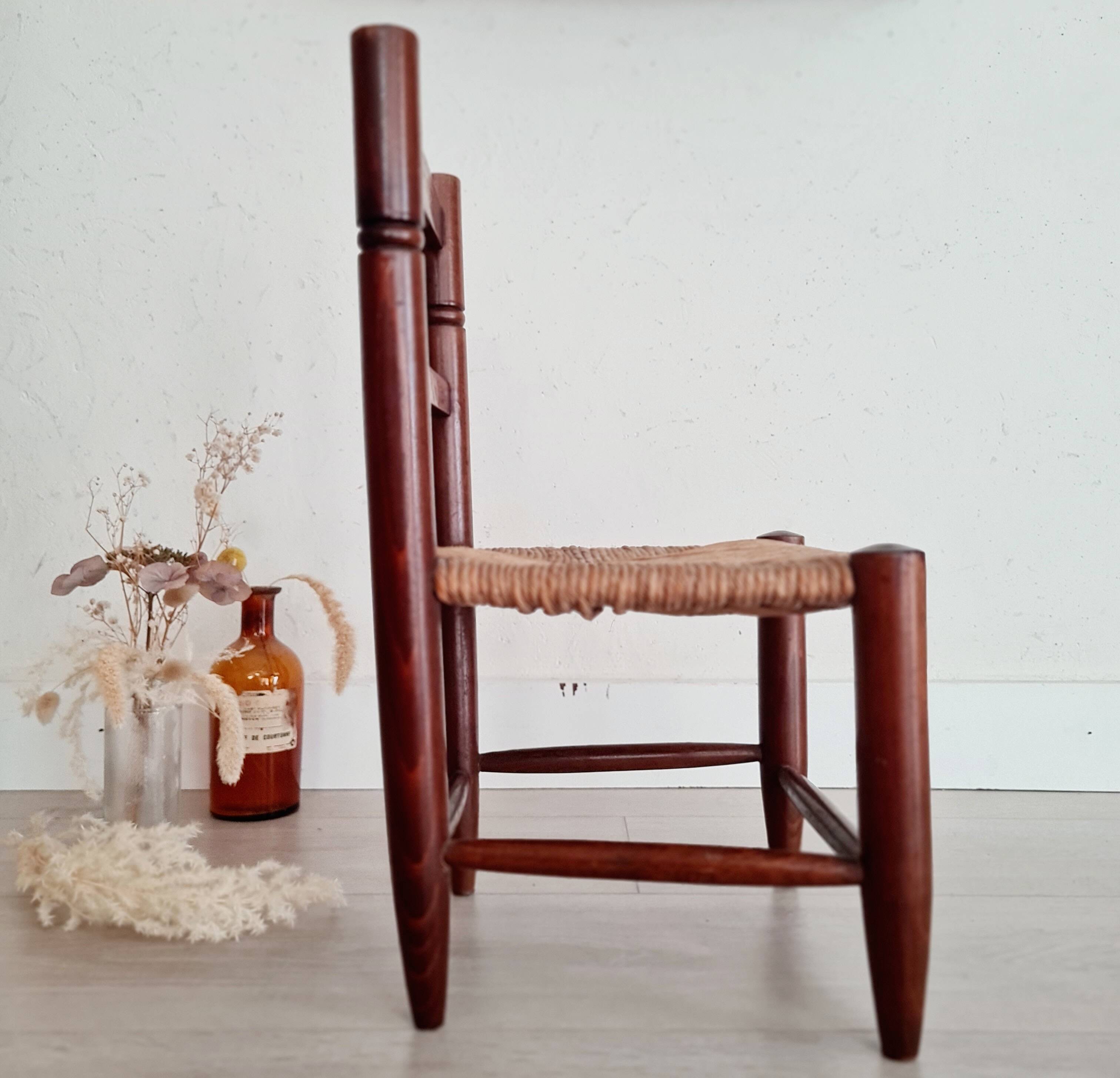 Mini wooden and straw chair - brutalist look
