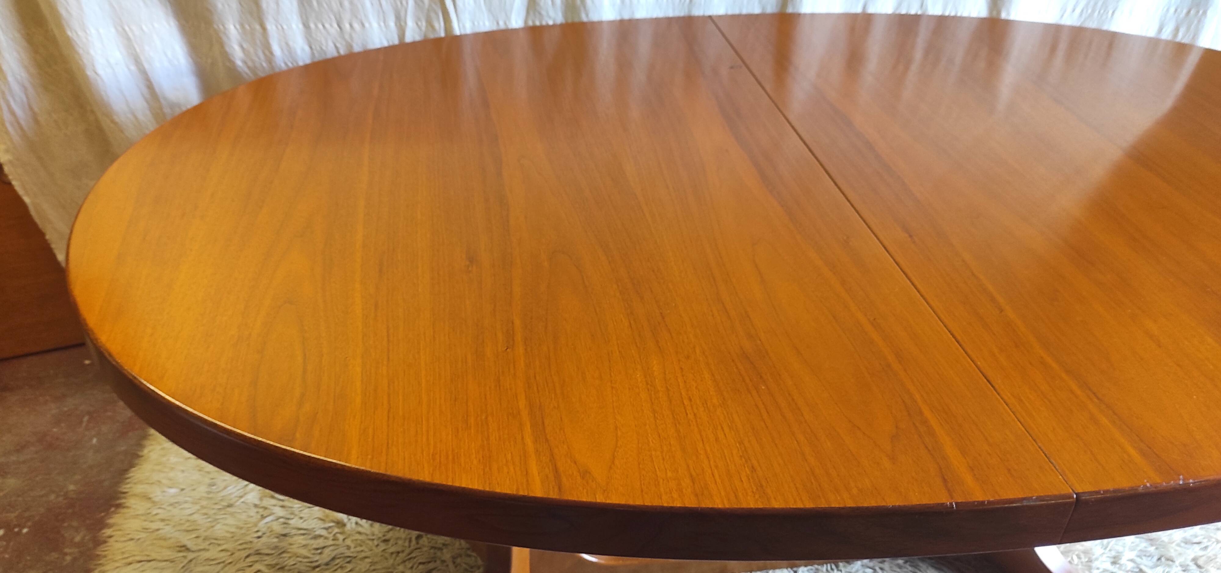 Table à manger ovale en teck - années 60/70