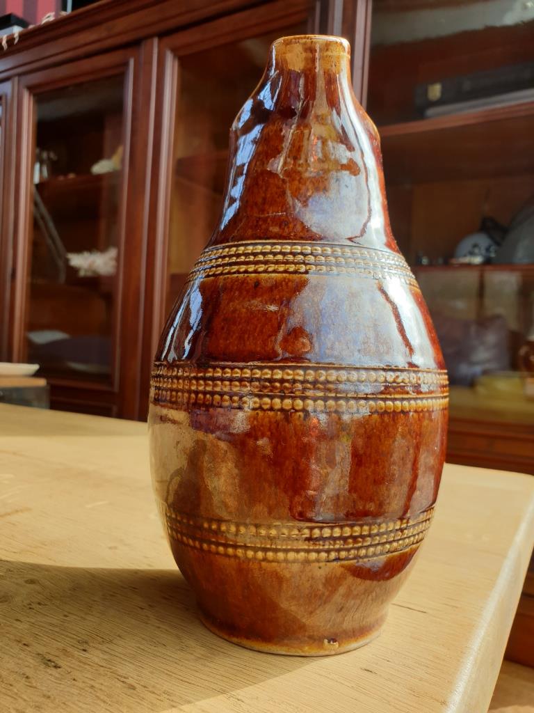 Berry's Berry pussity pitcher Booted medieval artcraft