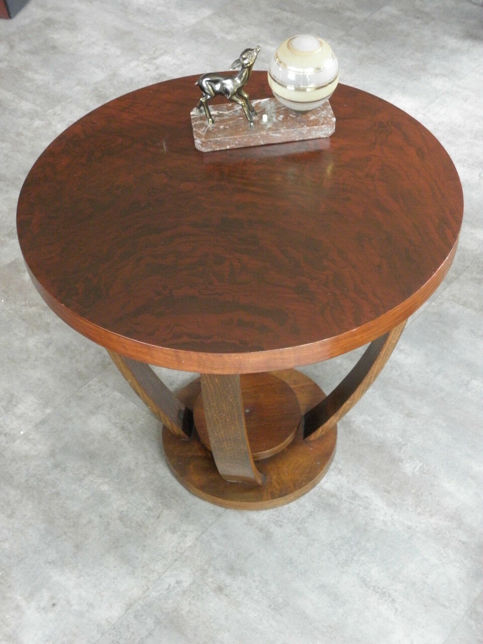 Table basse en bois art déco