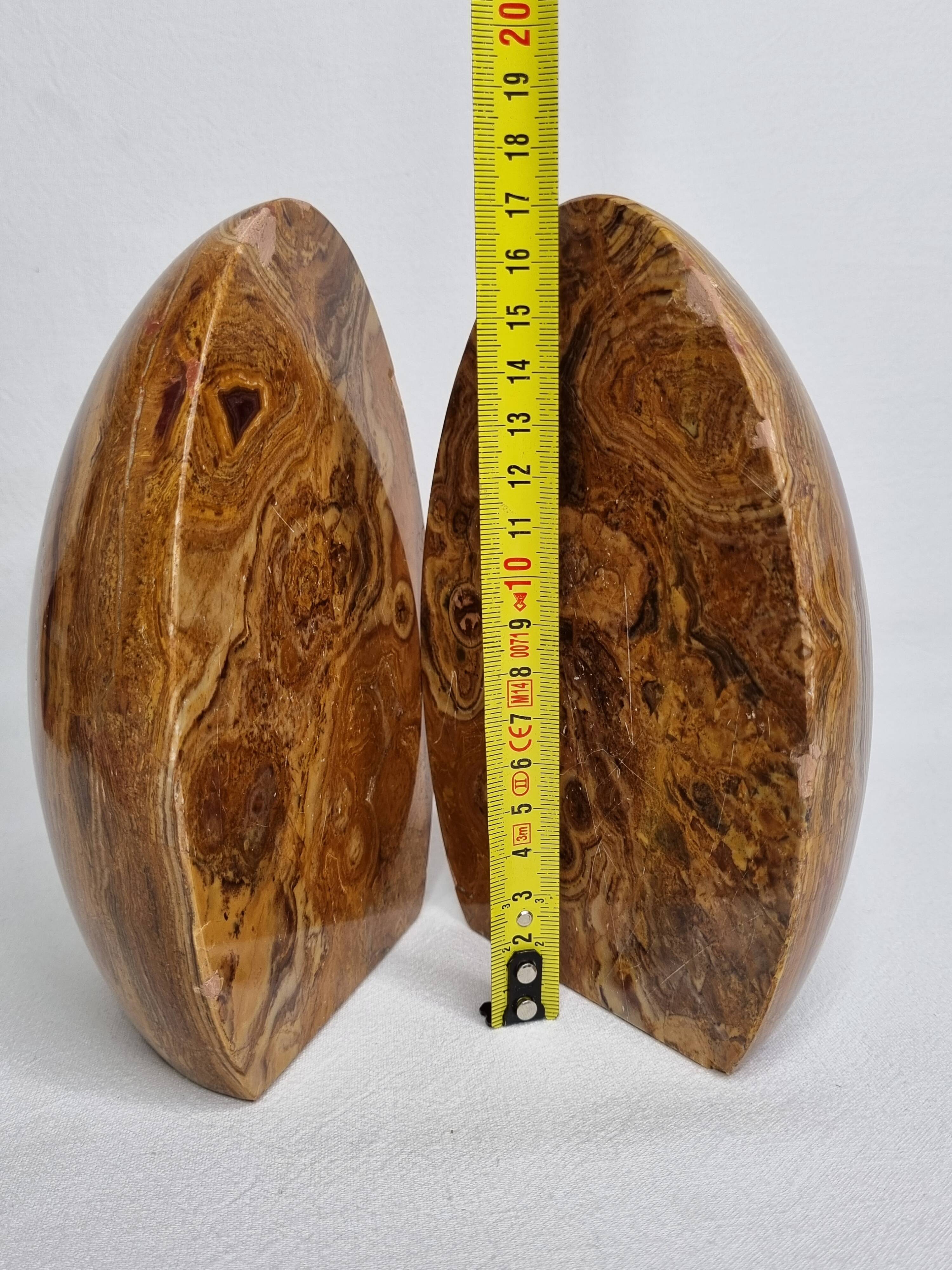 Vintage onyx marble bookends, ovoid shape, height 17 cm, 1970s
