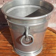 Ice bucket (or champagne bucket)