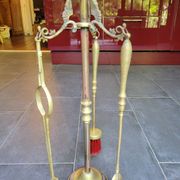 Fireplace tool set in gilded bronze