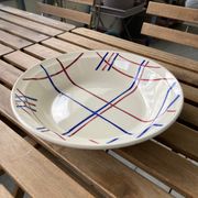 Antique Badonvillier round dish, red and blue intersecting lines