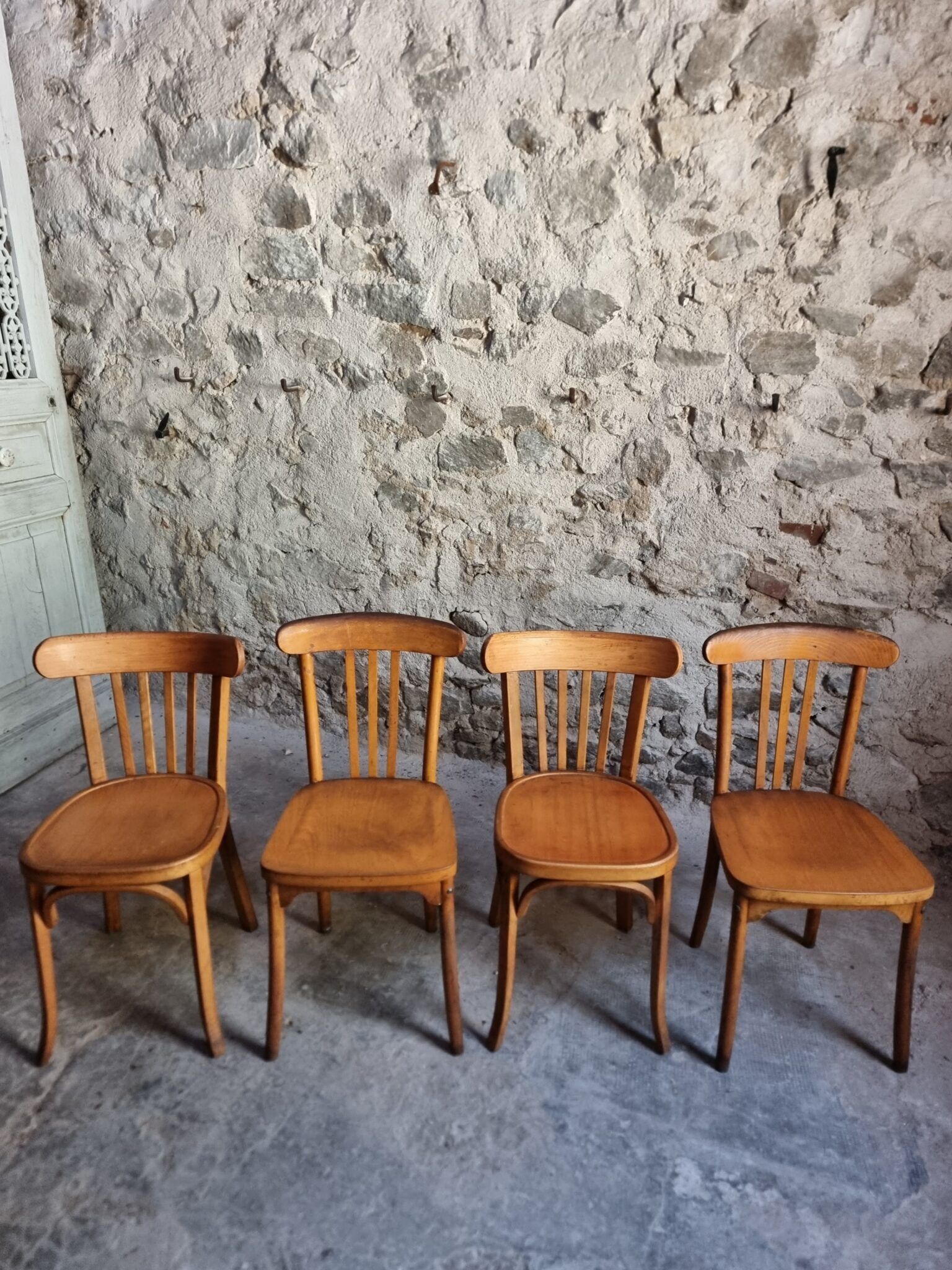 Ensemble vintage de 4 chaises bistrot françaises par Baumann & Luterma, bois de hêtre, années 1950