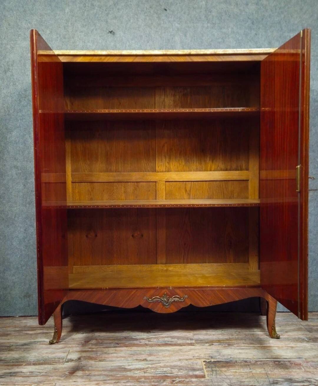 Curved Louis XV style armoire with floral marquetry, 20th century period.