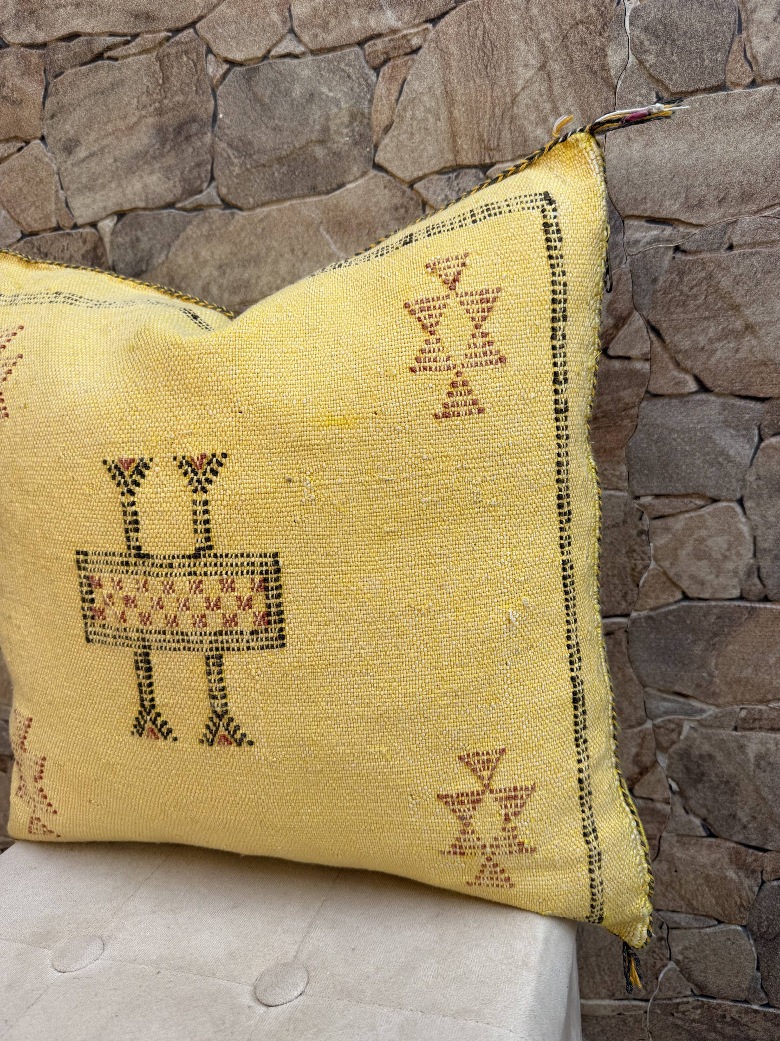 Silk cushion cover with Moroccan cactus pattern – Handmade Sabra cushion