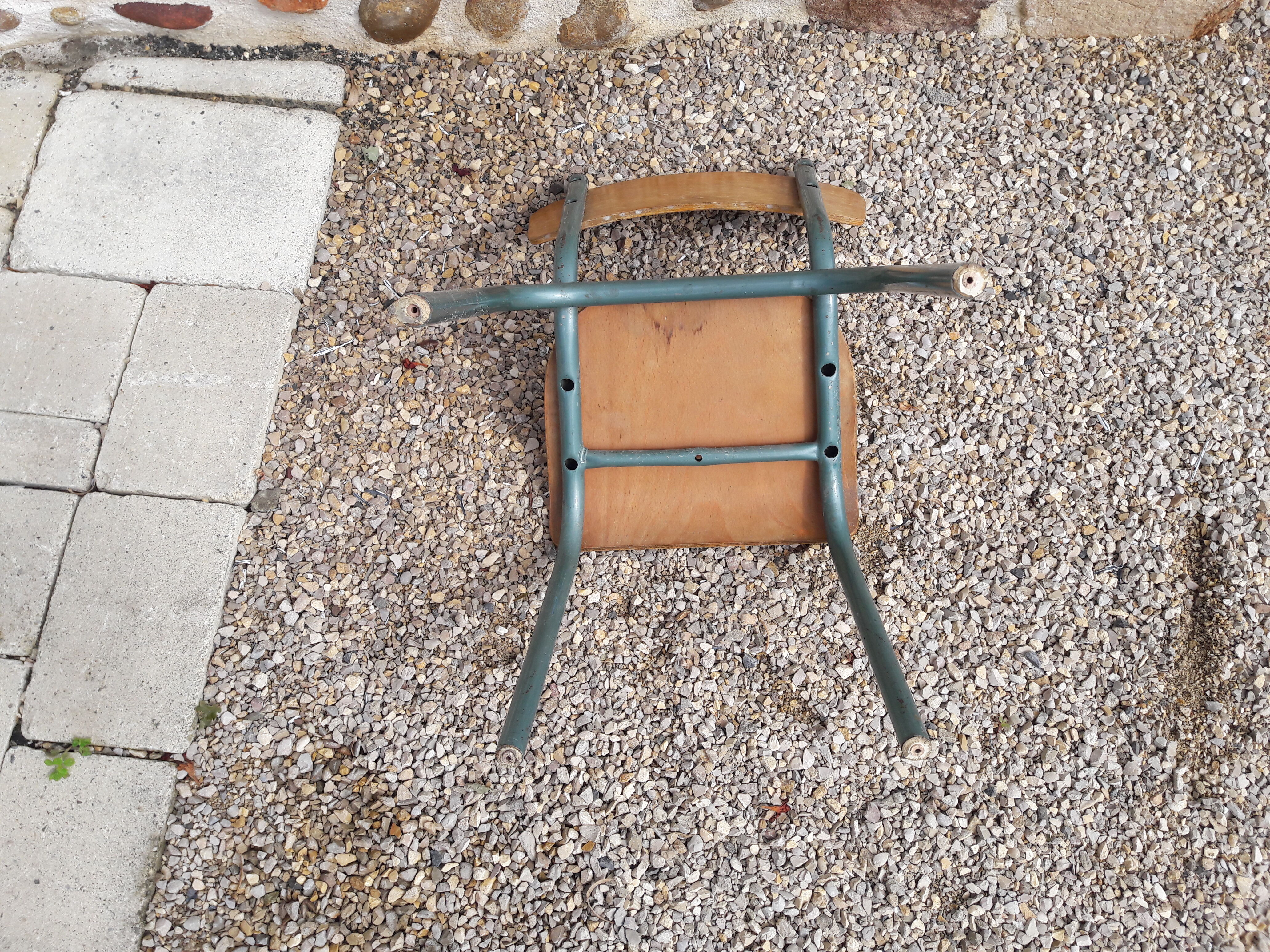 School desk with a chair