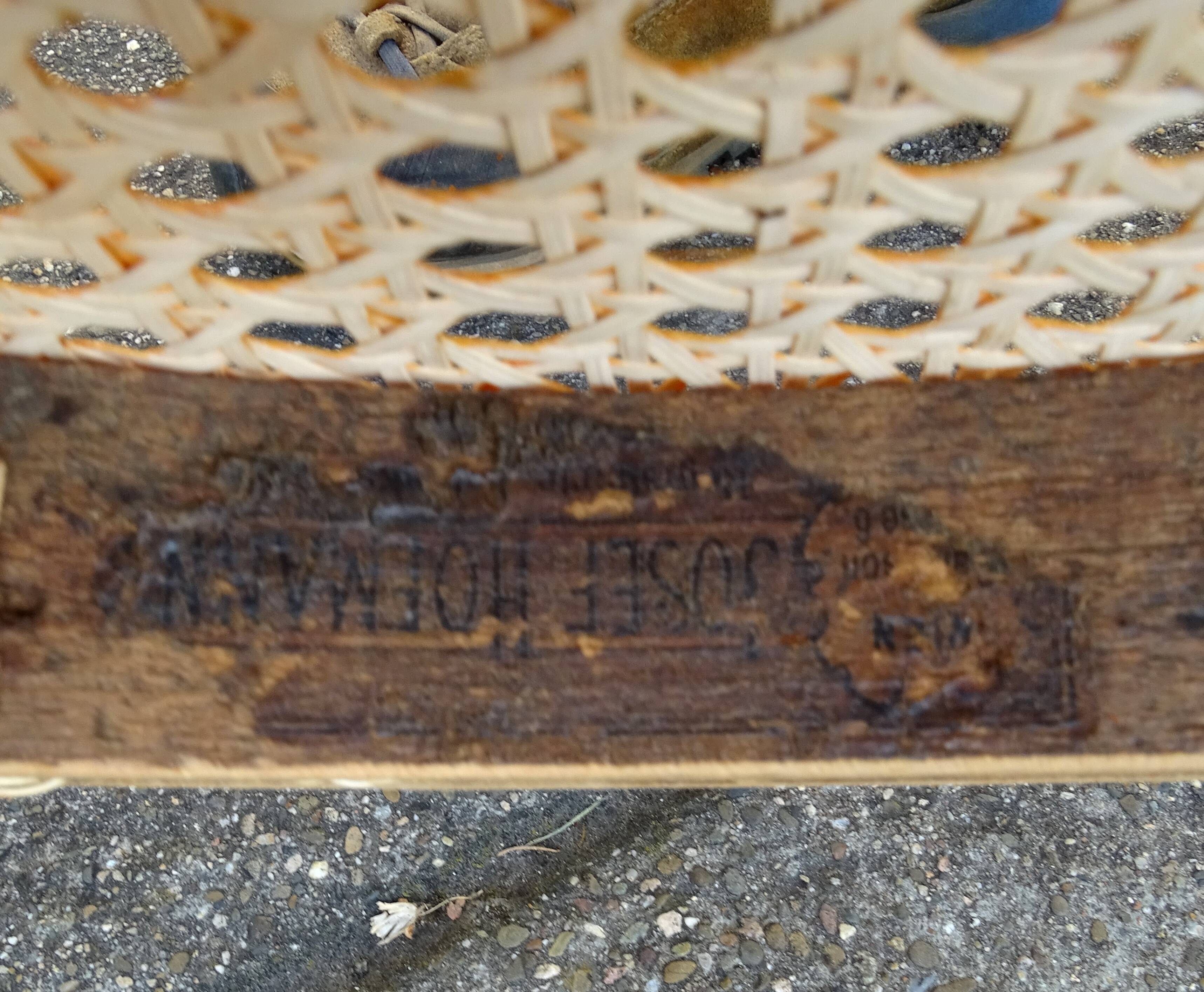 2 Chaise bistrot cannées N°14 de Joseph Hofmann "teinte merisier"