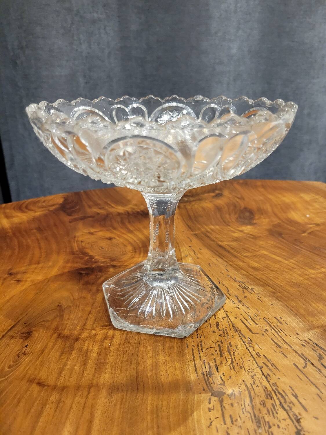 Glass footed cup