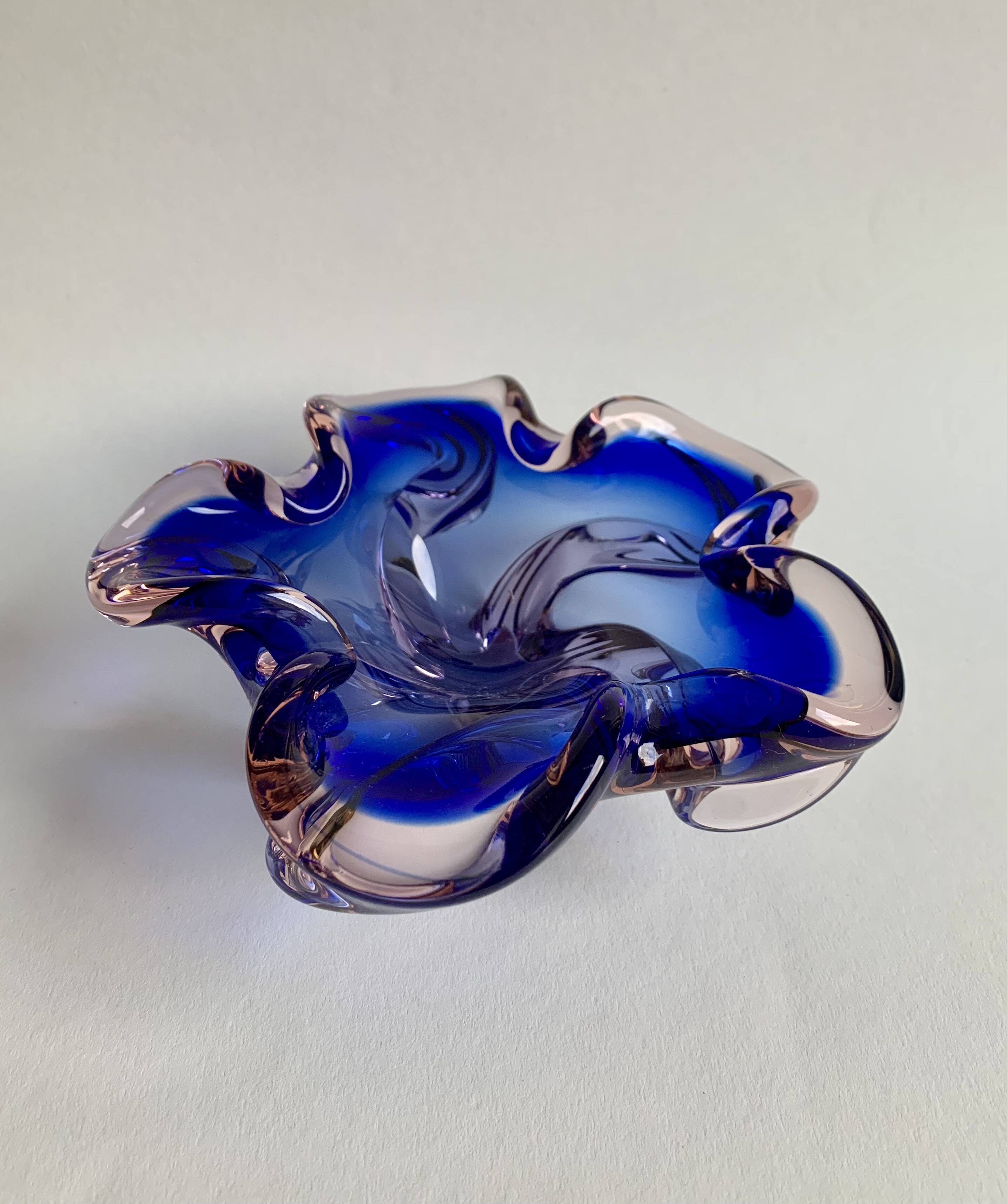 Cendrier/coupe décorative en verre tchèque vintage – années 1960