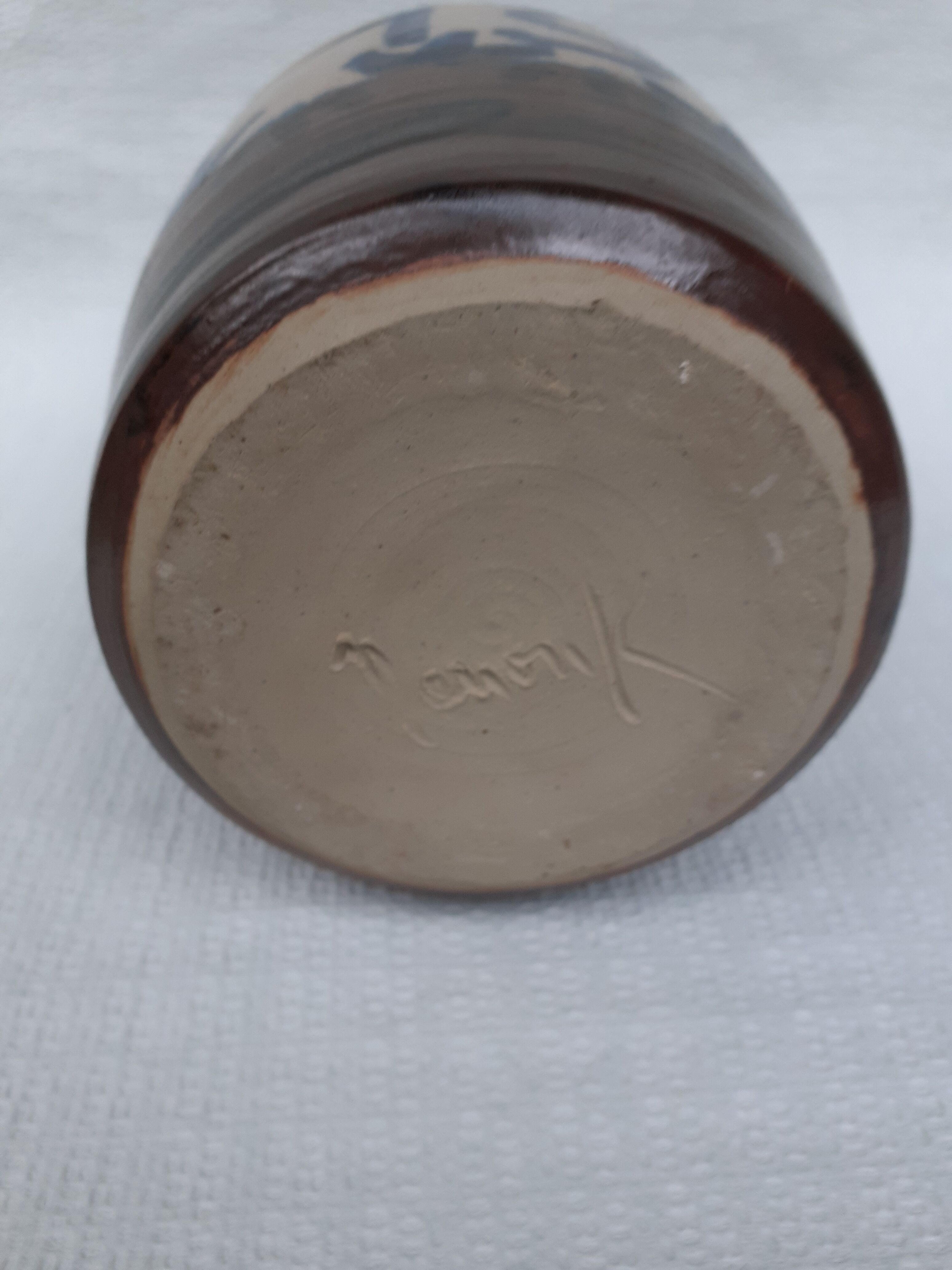 Ceramic signed "Nanouk"