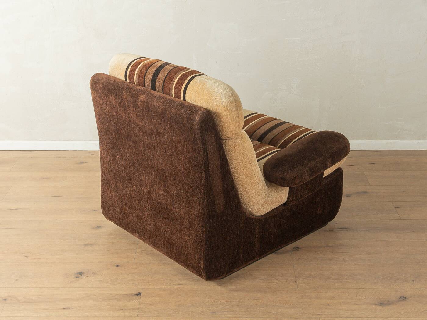 1970s Space Age armchair, velvet fabric, brown/beige.