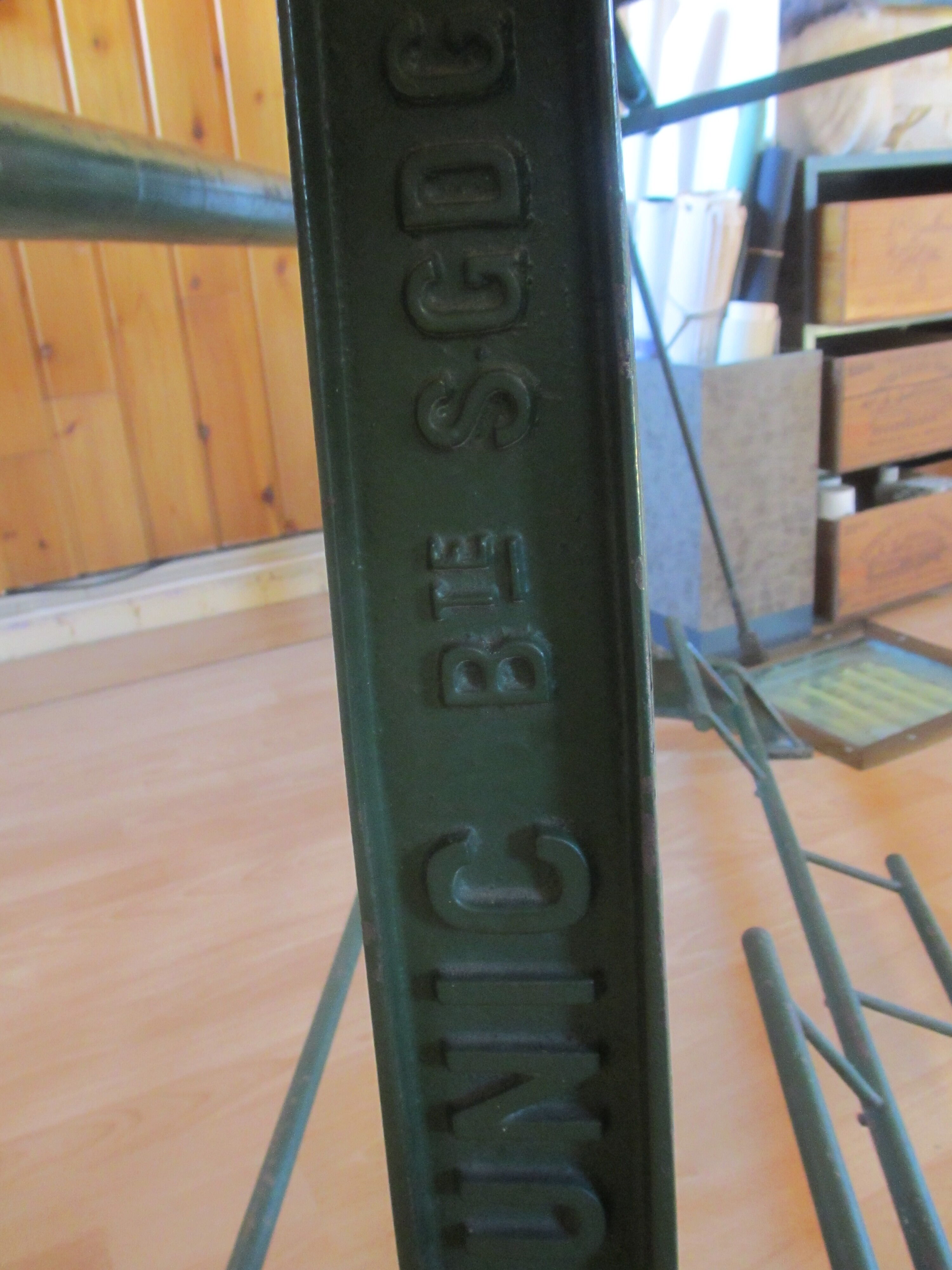 Drawing table 1950 UNIC cast iron base