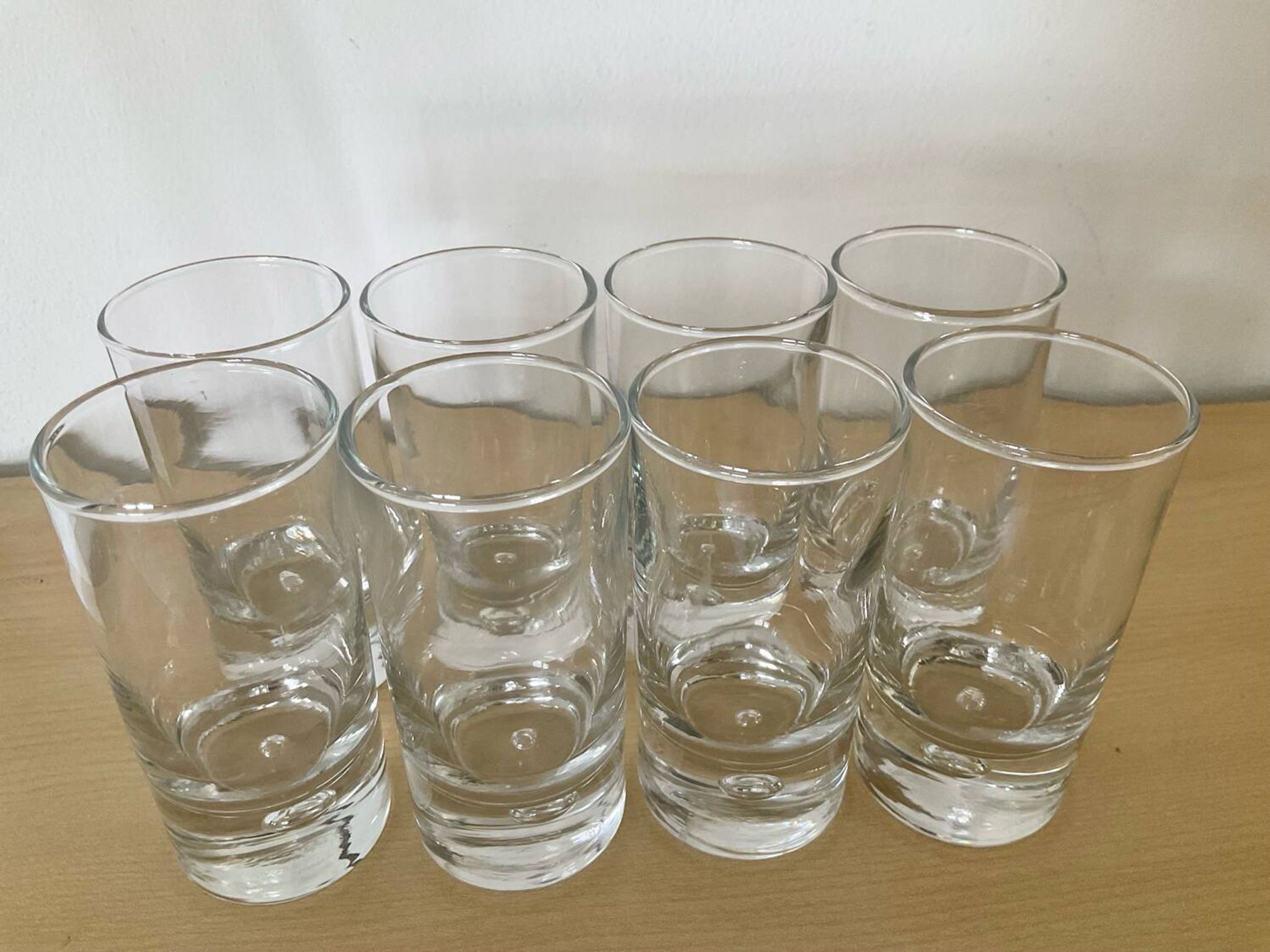 Set of 8 vintage glasses with bubble base