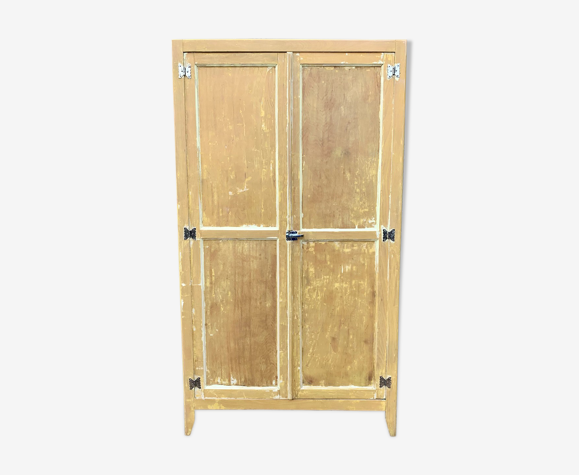 Armoire parisienne en bois patiné