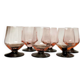 6 petits verres roses à pied noir