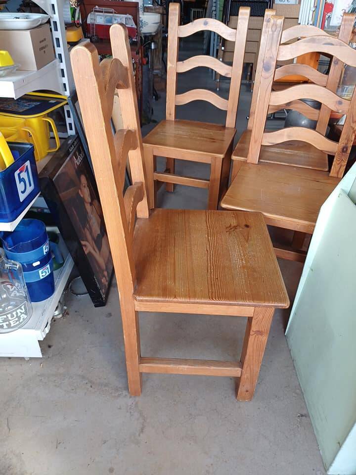 Solid pine chair