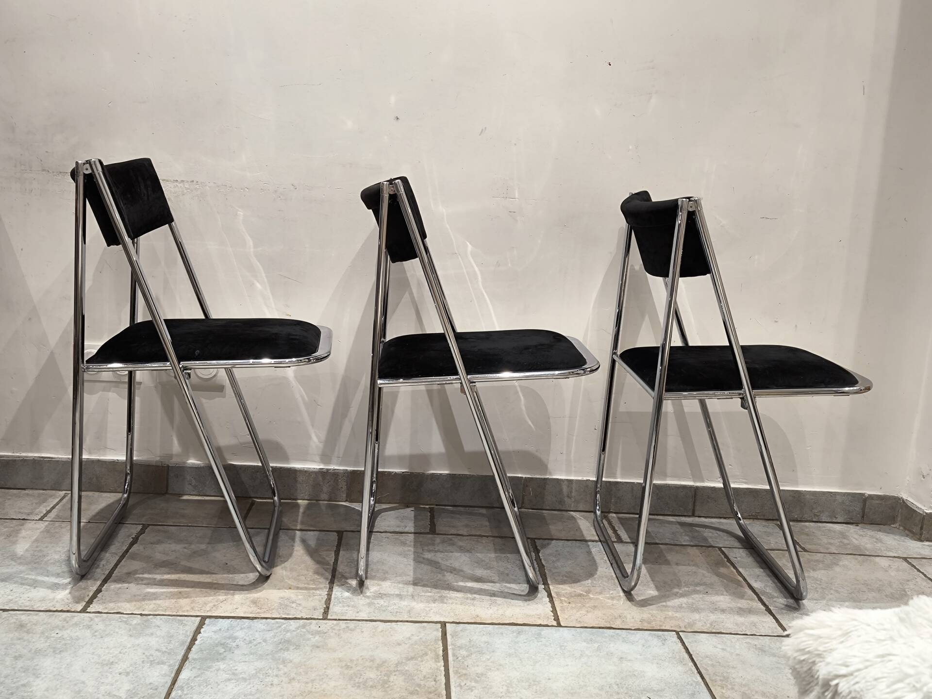 3 Tamara folding chairs from the 1970s