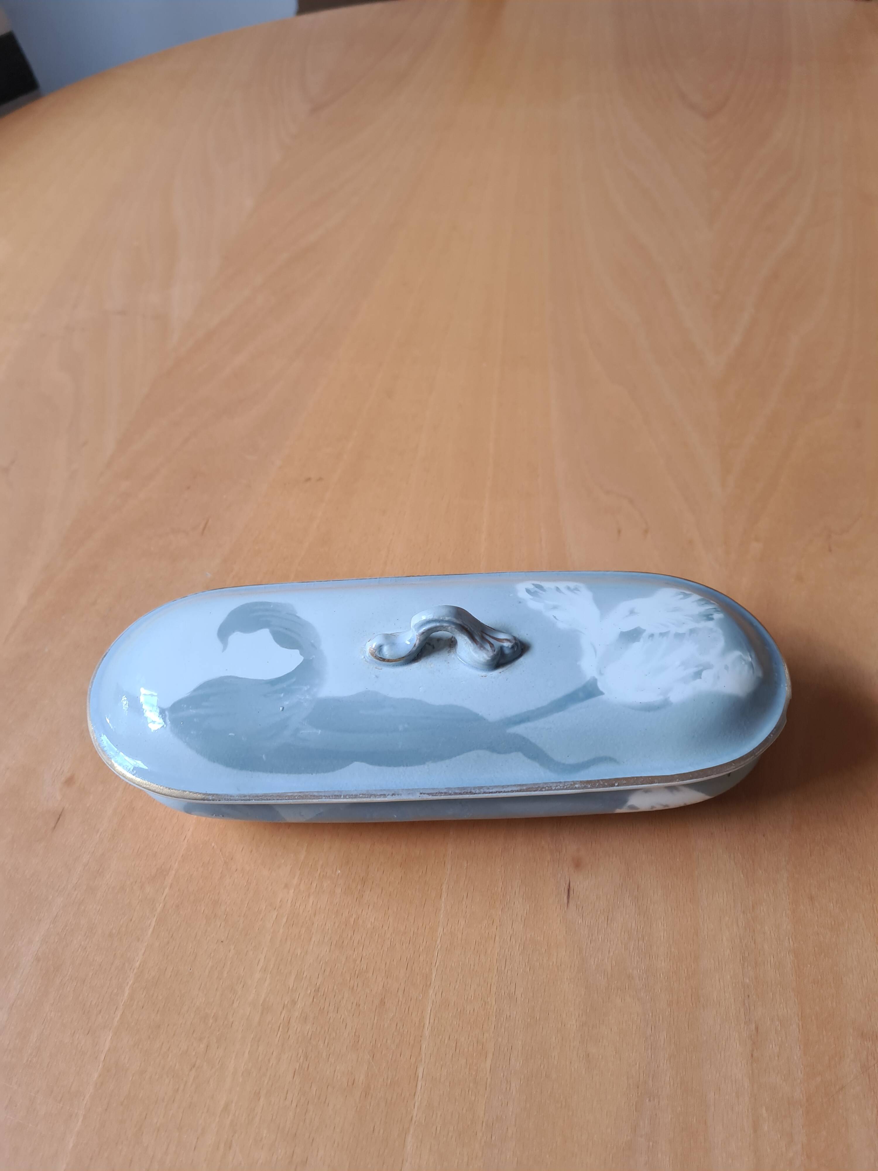 Ceramic toilet set