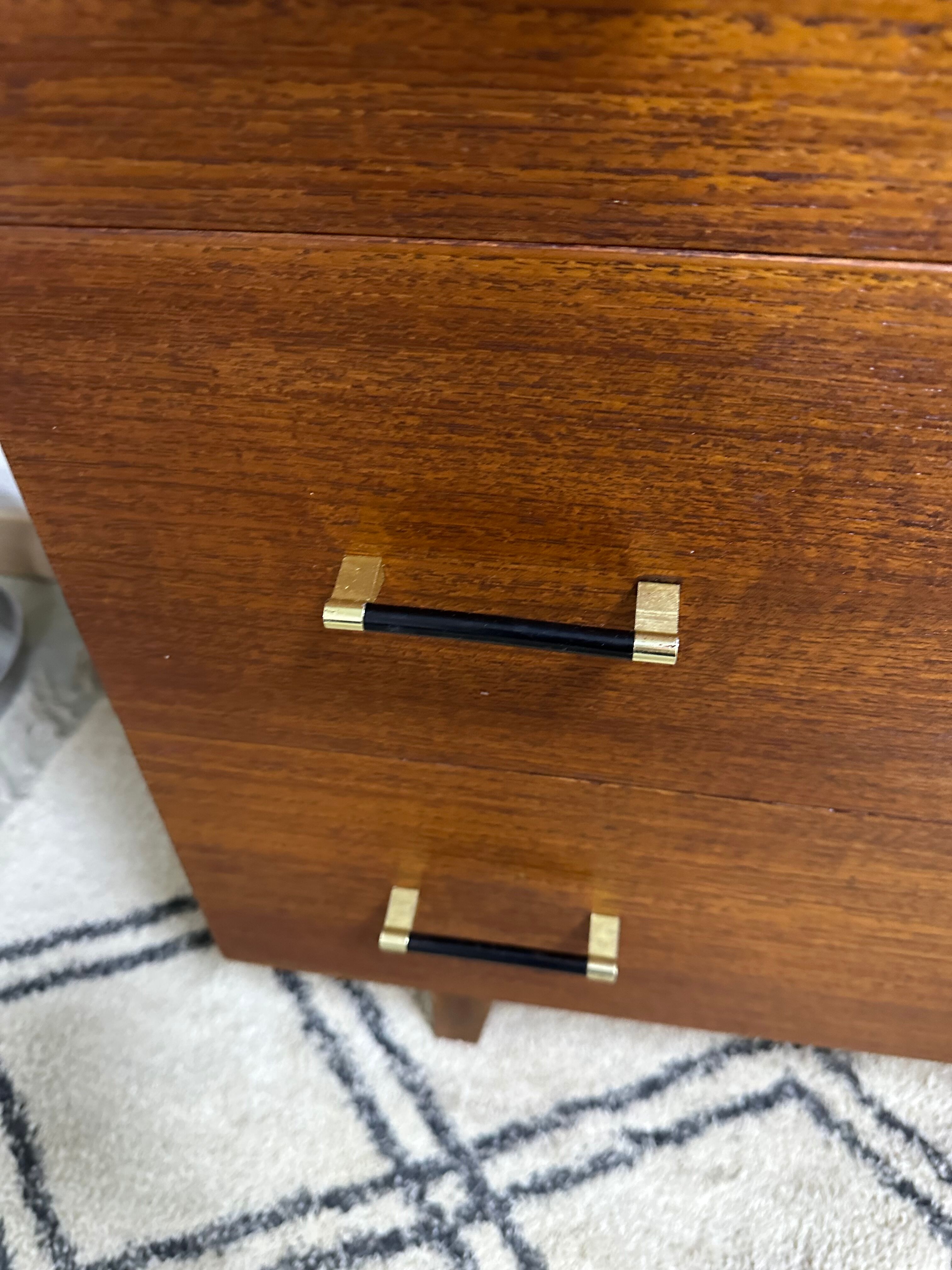 Chest of drawers feet compass black singing