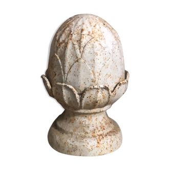 White cast iron pine apple 40 cm