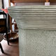 Ensemble bar et tabourets vintage en rotin