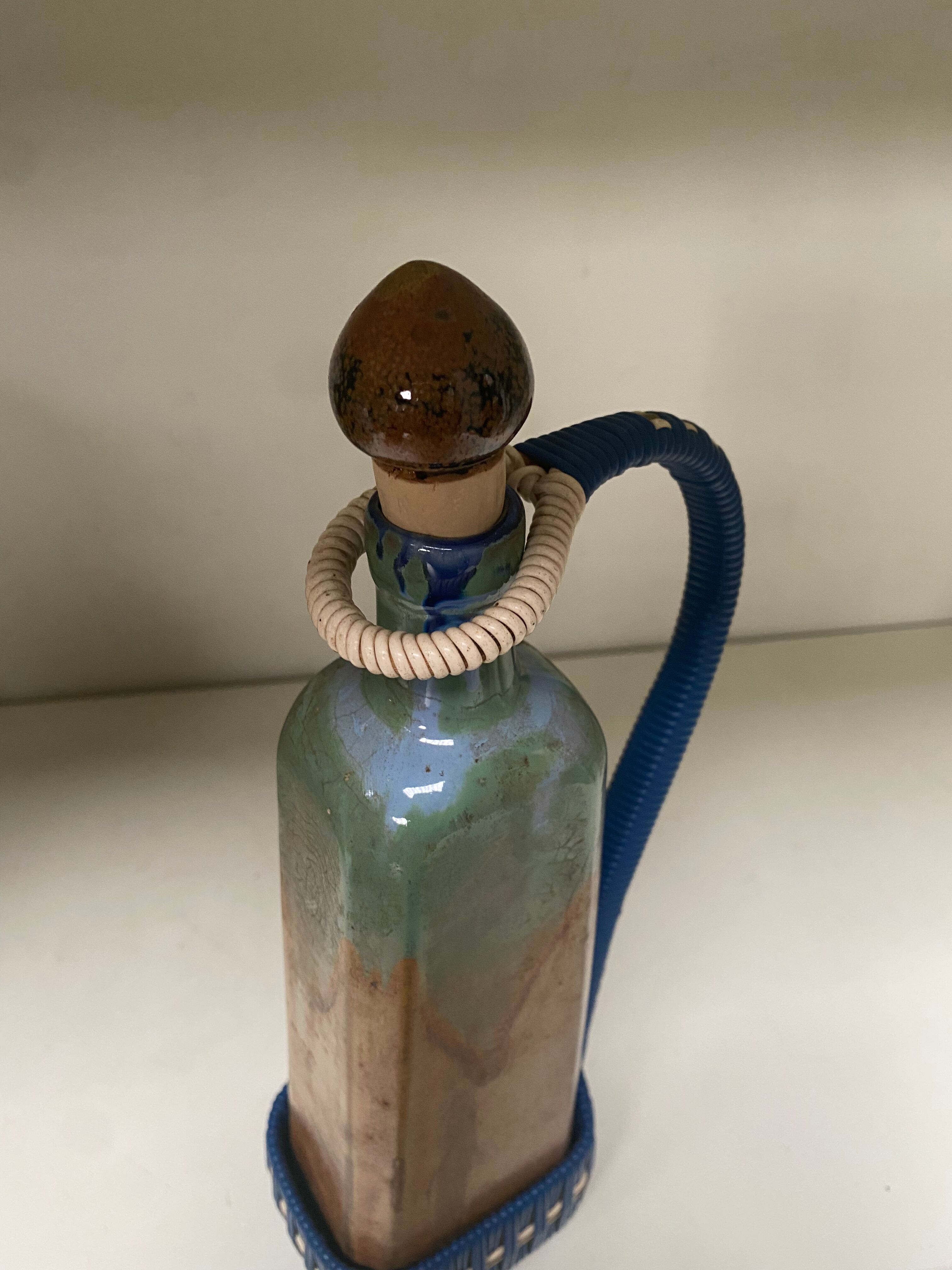 Ceramic bottle by Jacobert