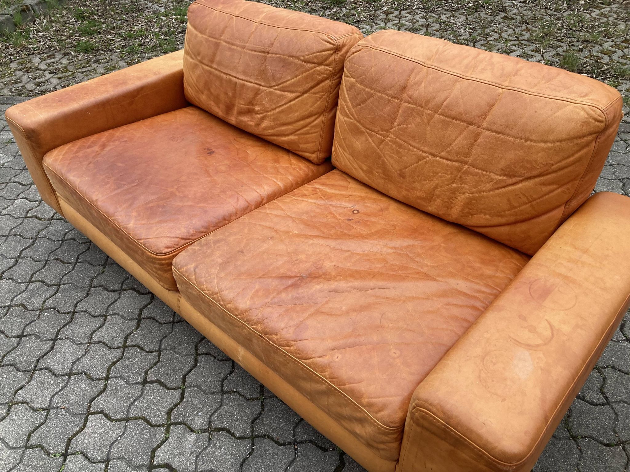 Canapé en cuir cognac vintage danois moderne du milieu du siècle