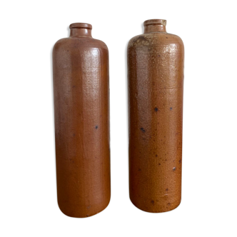 Duo de bouteilles en grès ancienne