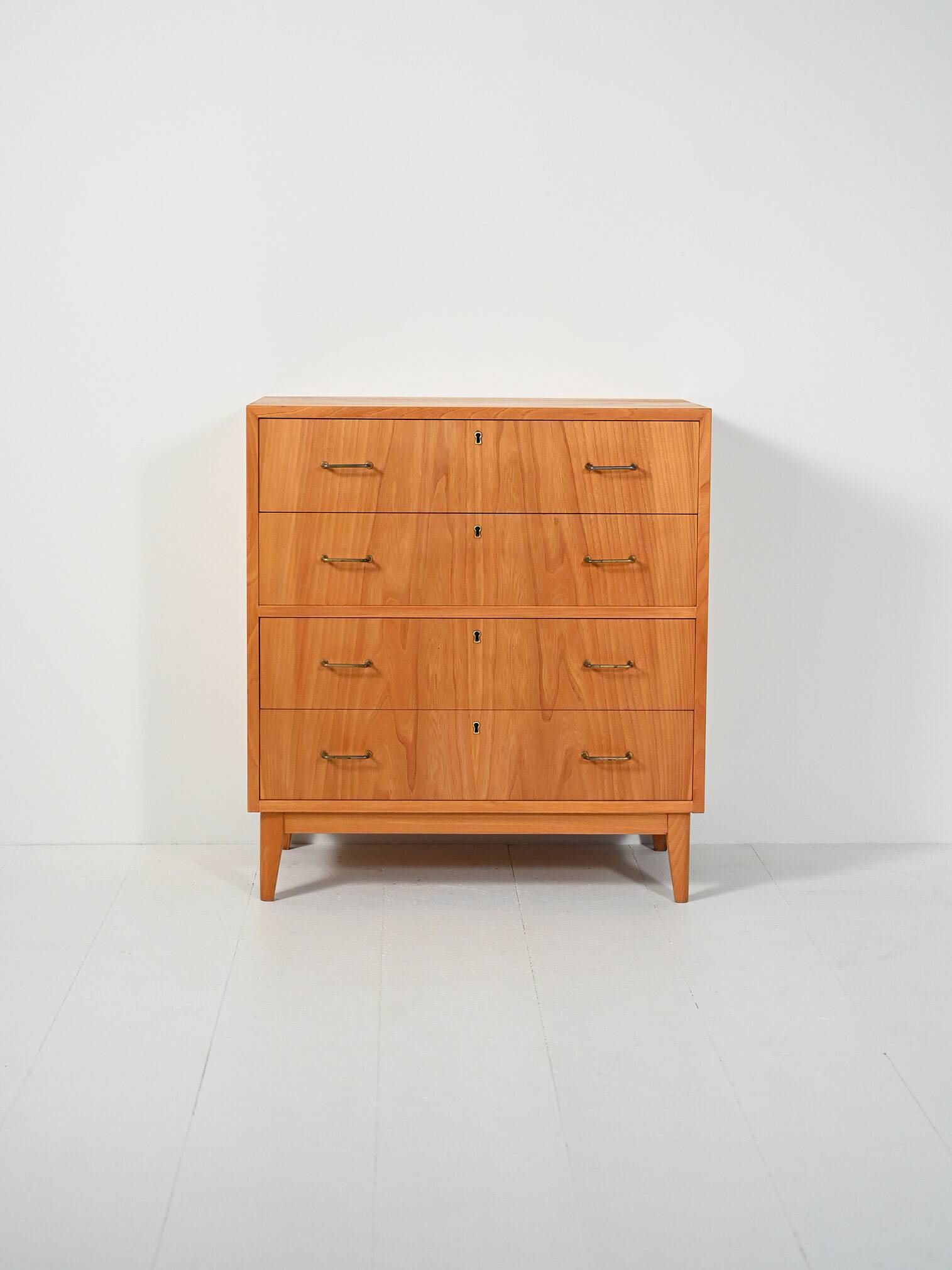 Scandinavian elm chest of drawers, 1950s
