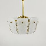 J.T. Kalmar Petite curved suspension basket, brass and glass, Austria, 1950s