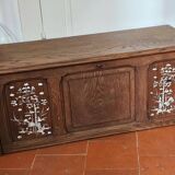 Mother-of-pearl inlaid desk top
