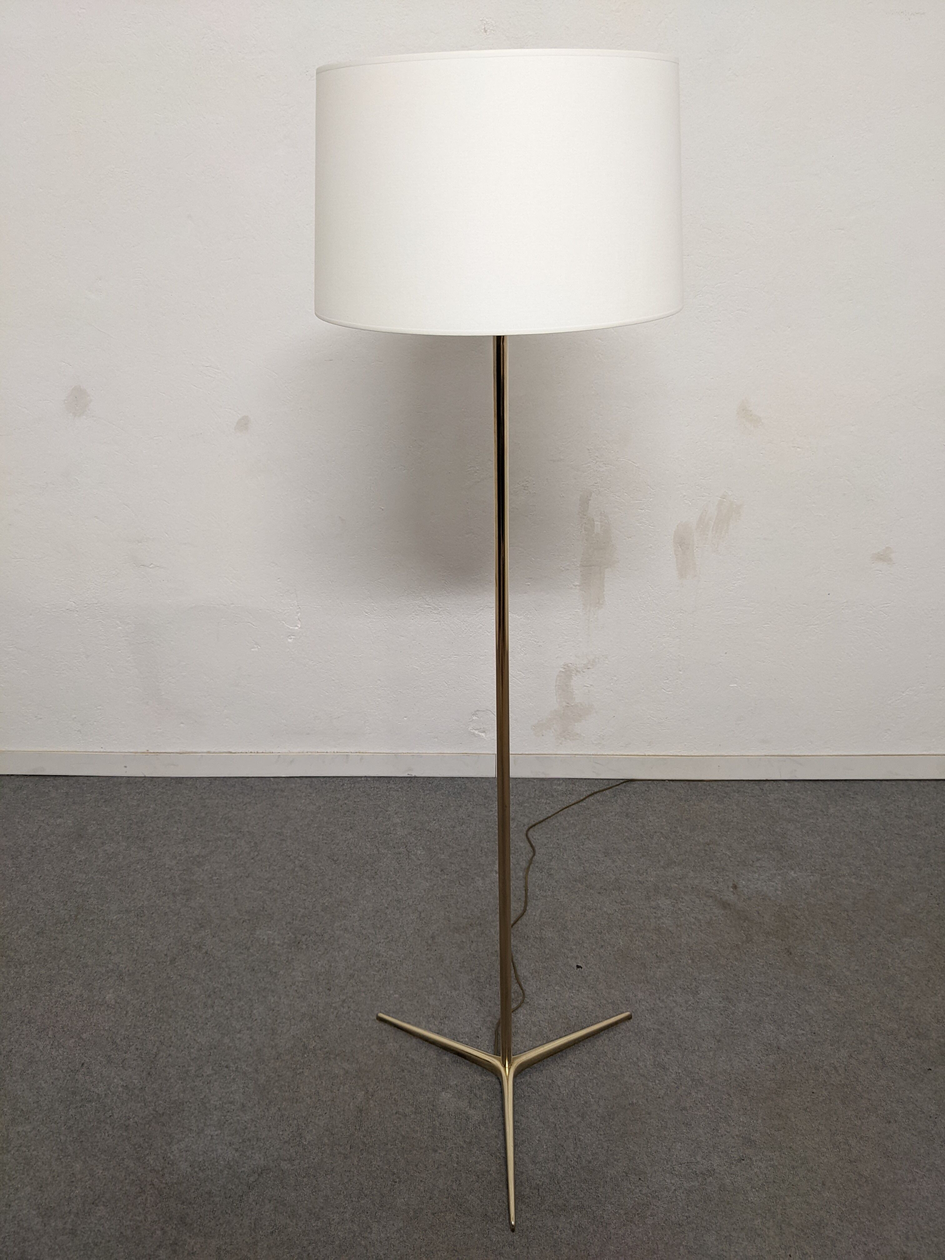 Minimalist bronze and brass floor lamp from the 50s/60s