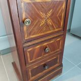 Antique chest of drawers