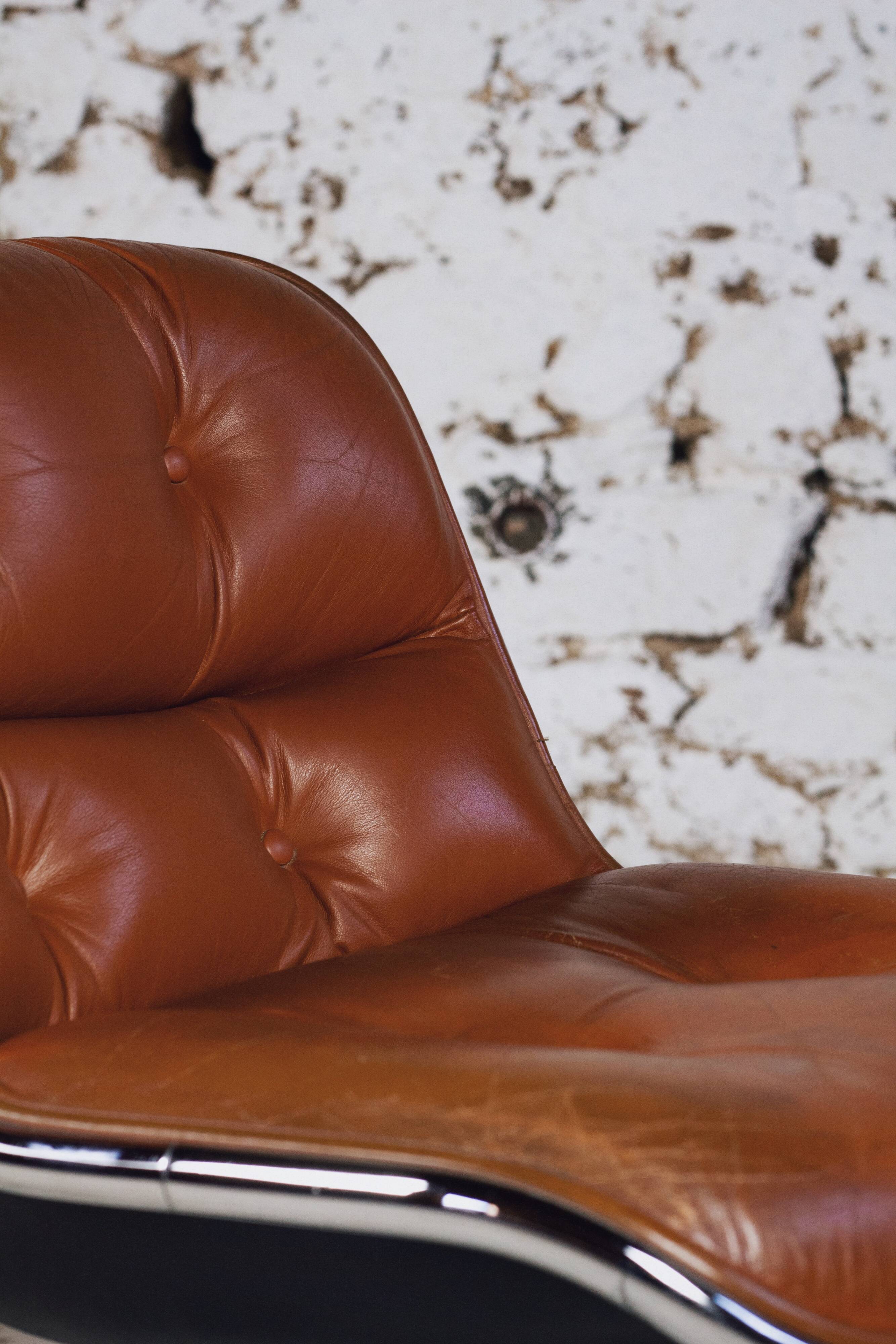 Pollock executive armchair, KNOLL