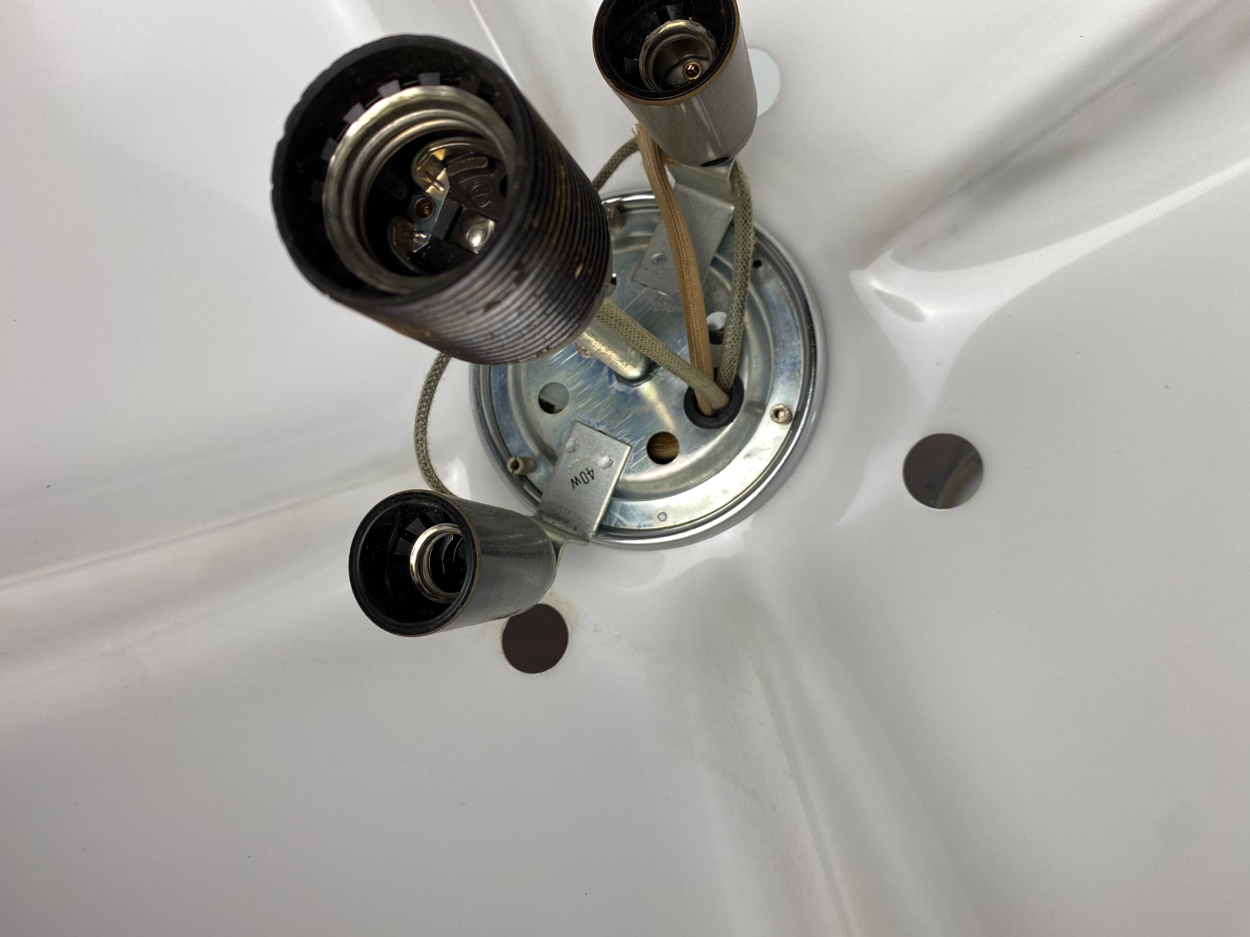 Quadrifoglio Harvey Guzzini pendant light by Gae Aulenti vintage 1970