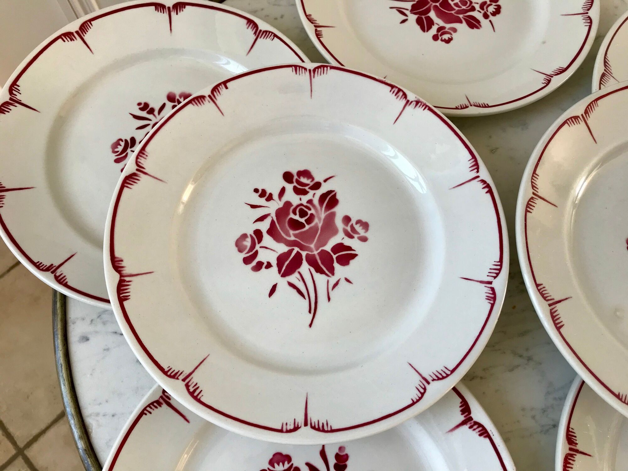 set of 7 flat plates FB Badonviller pinks years 30-40