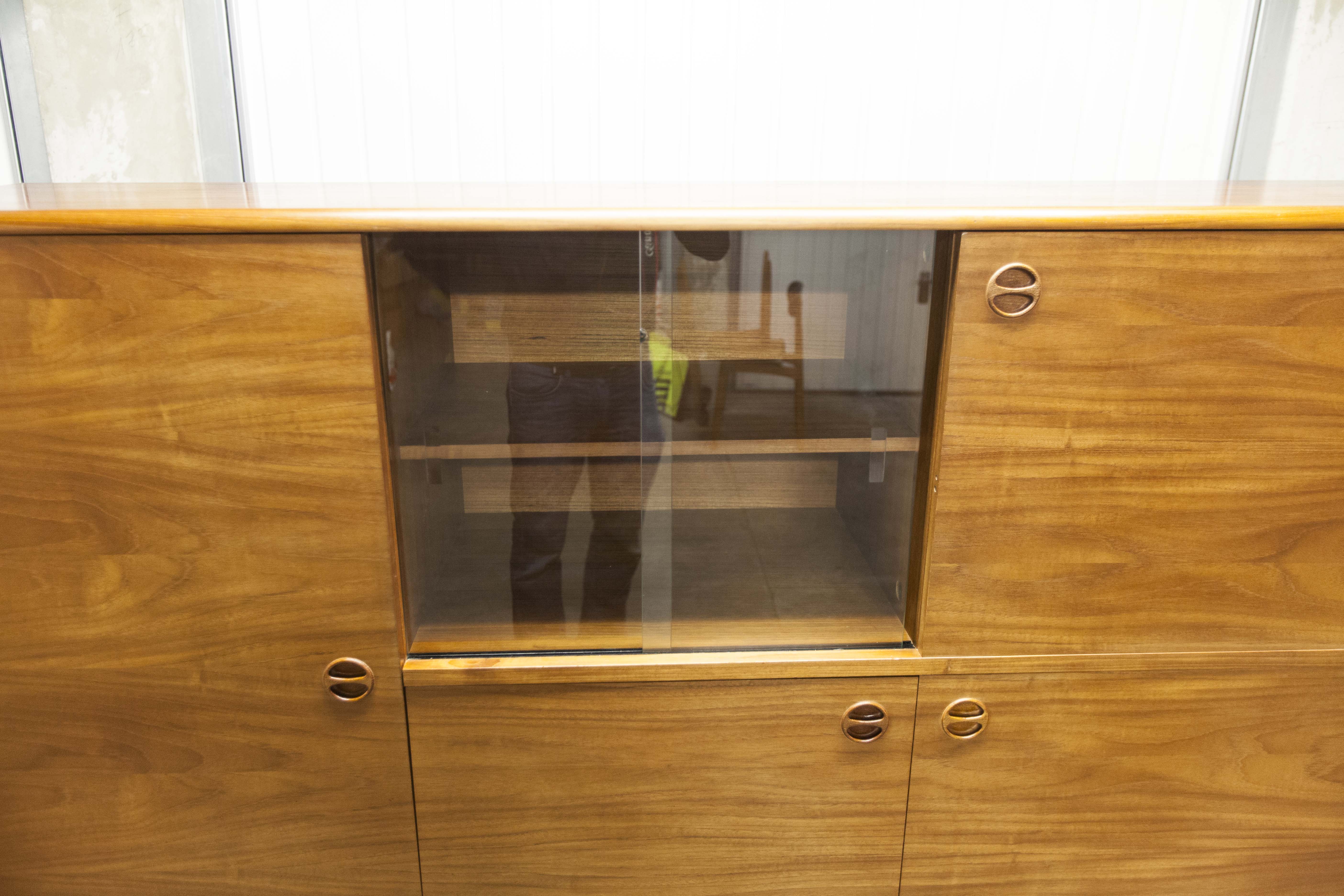 Scandinavian high enfilade 1960 solid teak