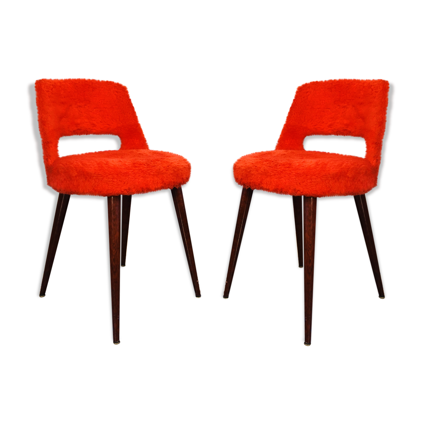 Pair of chairs red rug