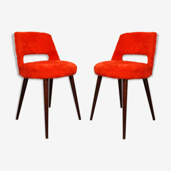 Paire de chaises moumoute rouge