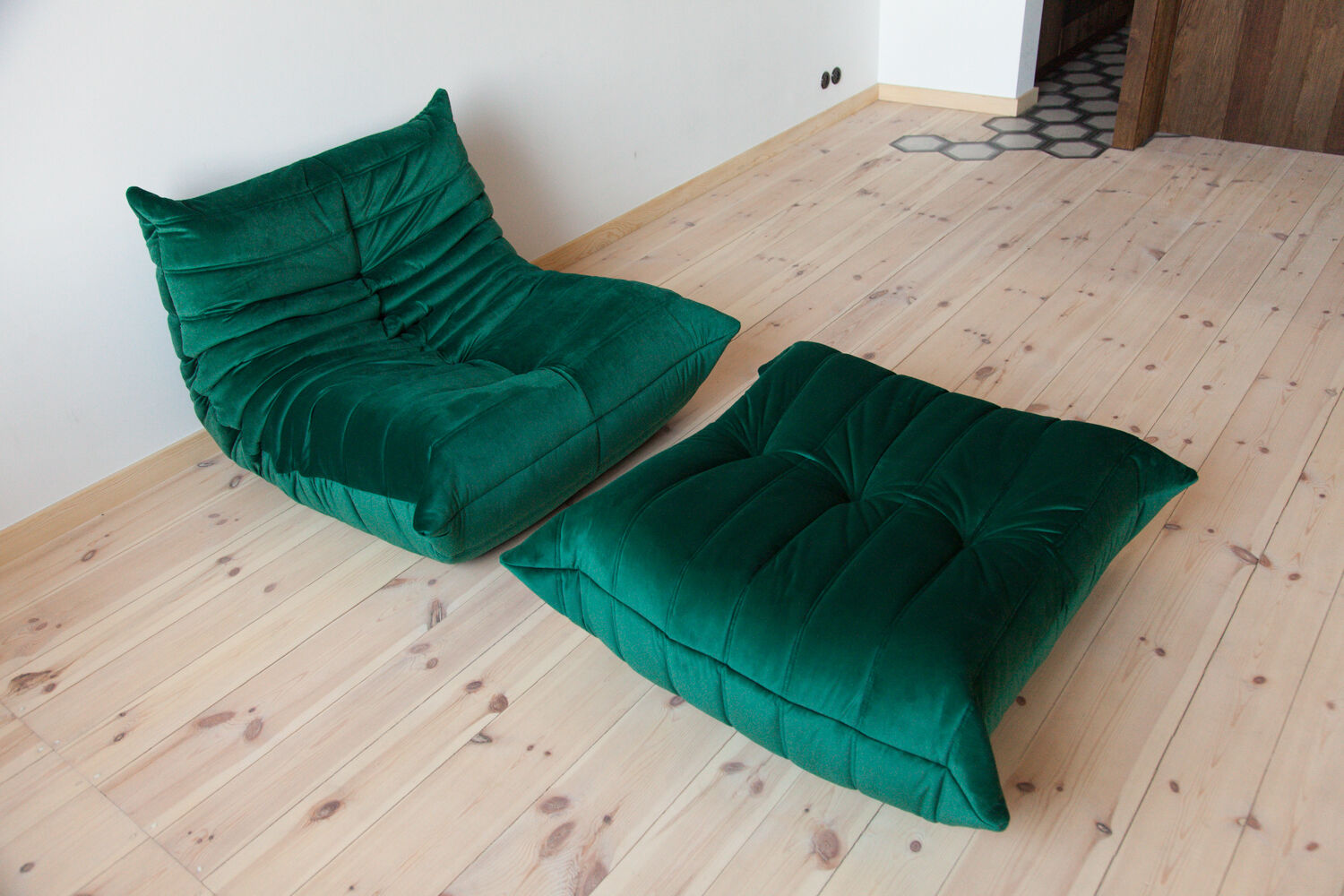 Armchair and pouf « Togo », model designed by Michel Ducaroy 1973