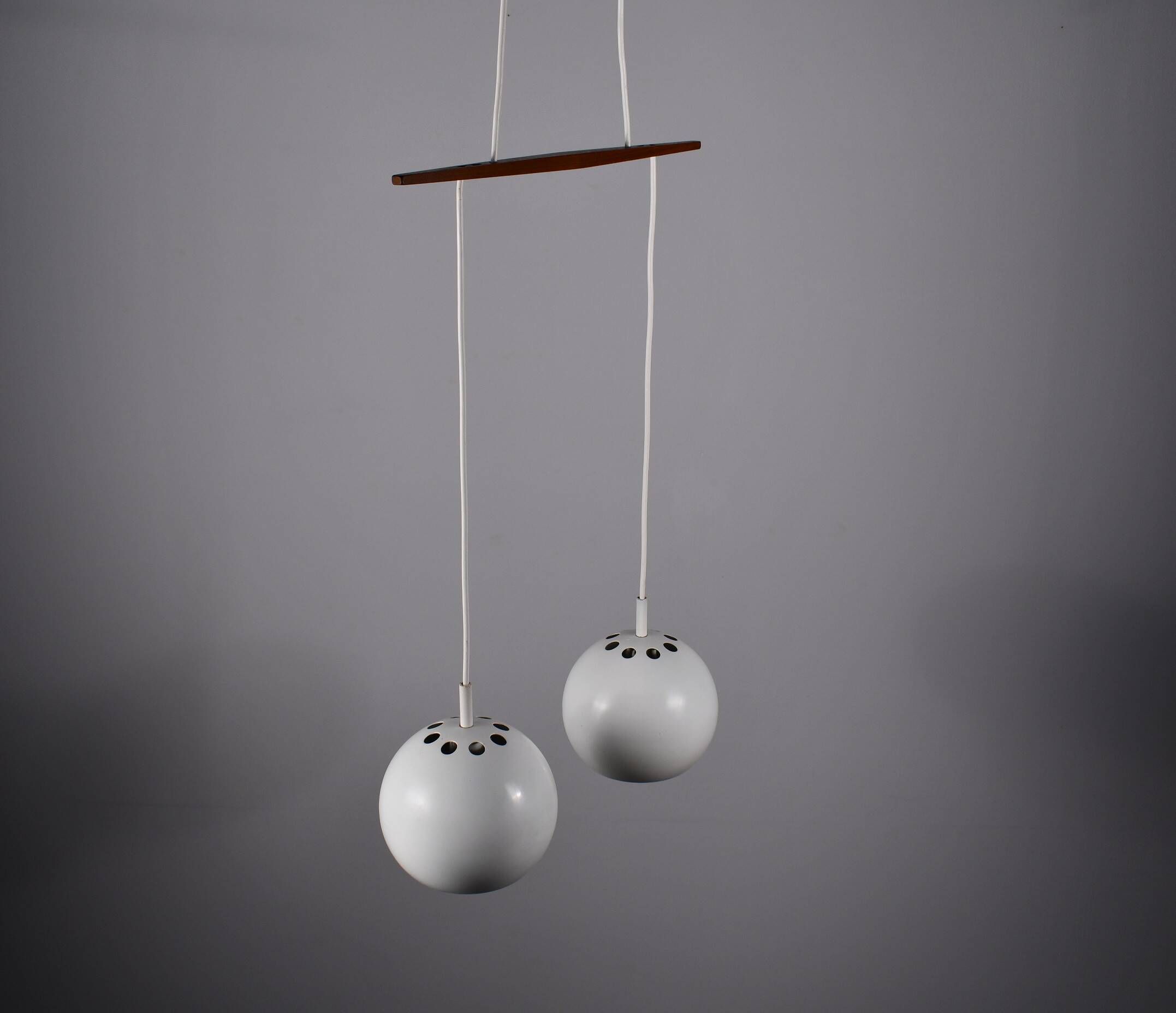 Lampe suspendue, design danois, années 1960. Benny Frandsen