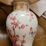 Lamp asia porcelain butterfly pattern and fleural
