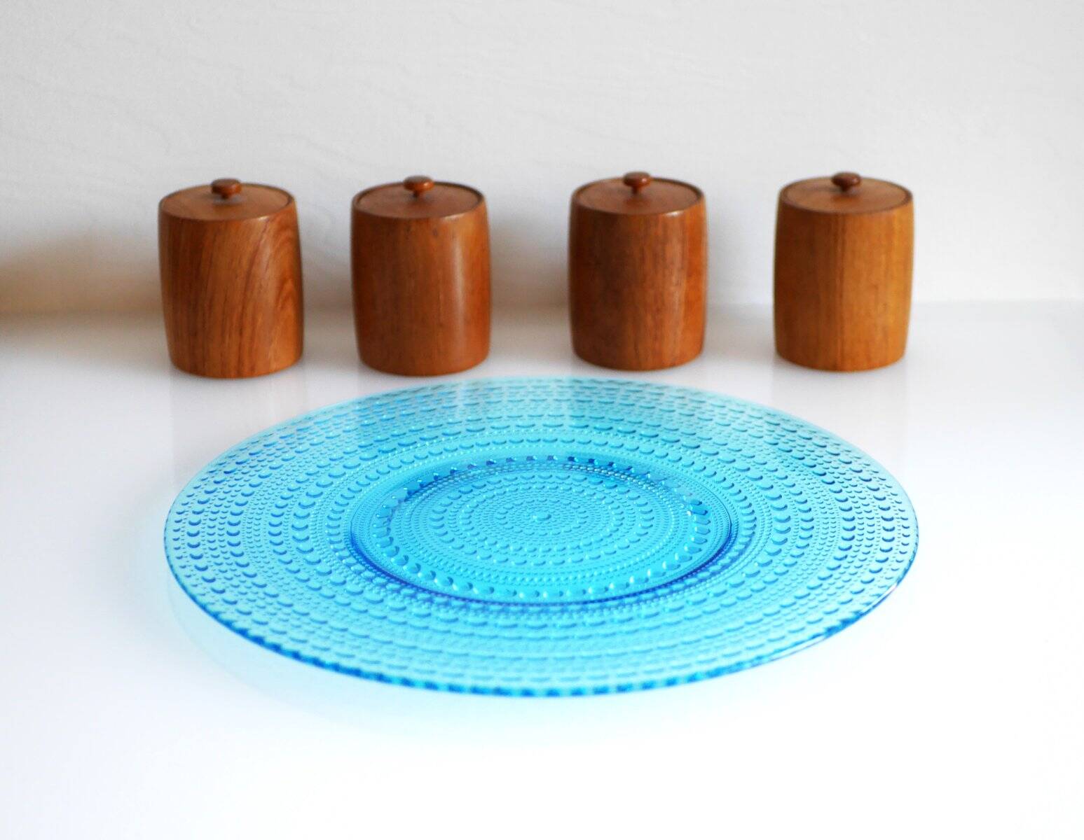 Grand plat en verre de style mid-century moderne en bleu azur par Oiva Toikka, Kastehelmi, Italie, 1979